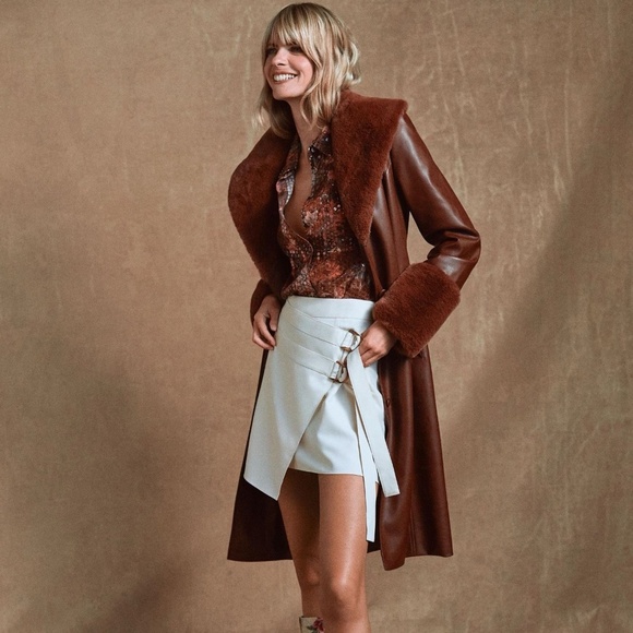 NWT  Pilcro Shrunken Sequin Buttondown Shirt  Medium - Picture 5 of 8